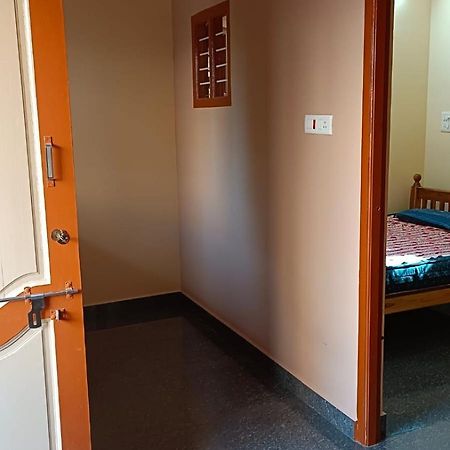 Sathya Guest House Tiruvannāmalai 外观 照片